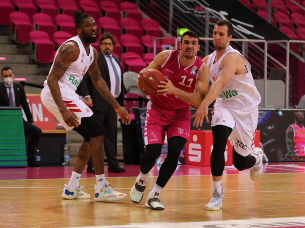 大程度上依 大程度上依