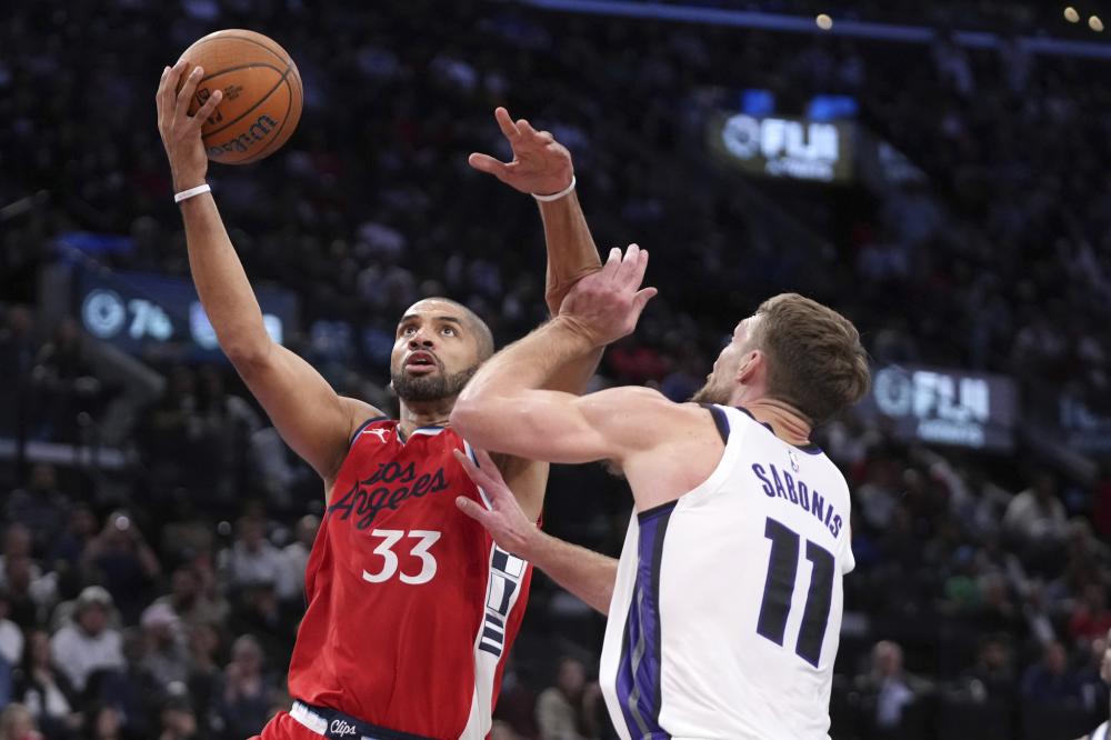 配合更是让 配合更是让