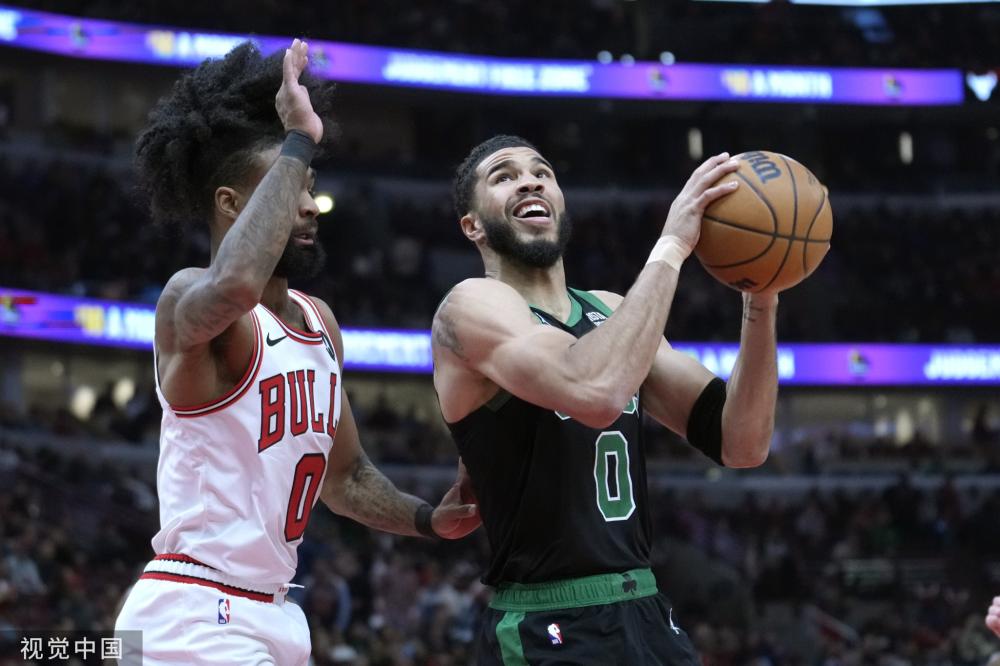 展现了大幅 展现了大幅