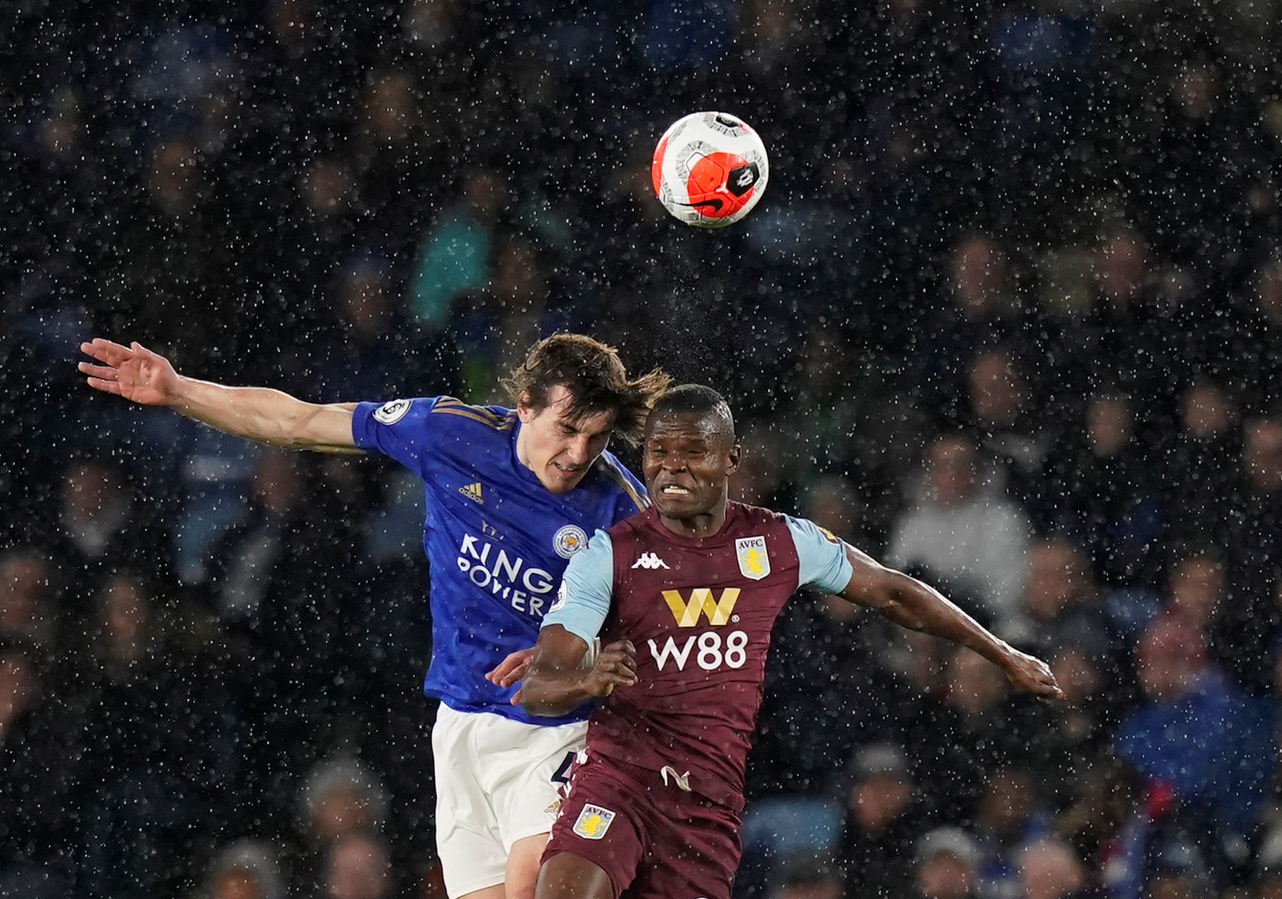 更展现了团 更展现了团